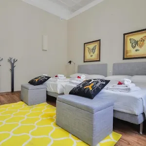  Apartment Contempora - Crocetta - Don Giovanni Italy
